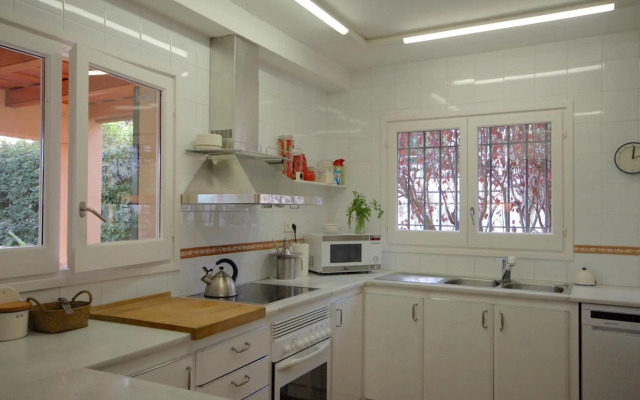 Lovely garden house in mar menuda