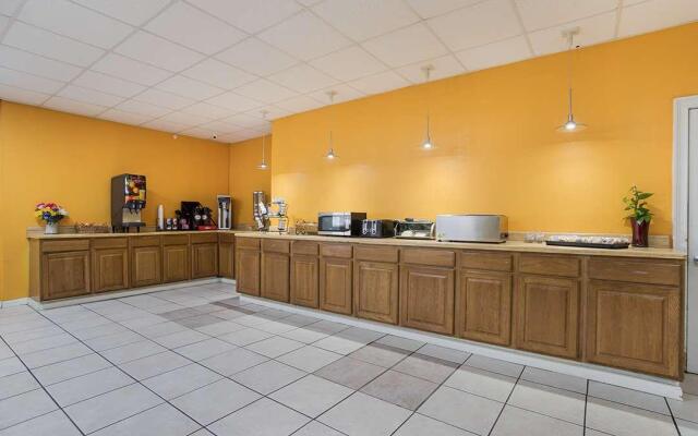 Americas Best Value Inn Tulsa at I-44