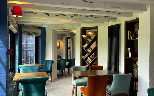 Thatcher's Hotel