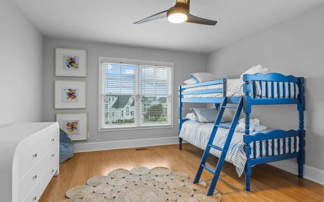 Posh Pelican 5 Bedroom Home