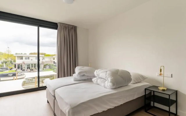 Amazing Villa in Zeewolde With Terrace