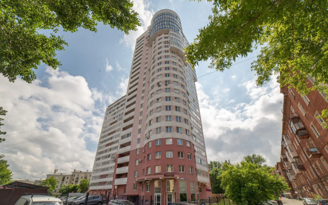 Европа Центр на проспекте Космонавтов 46А