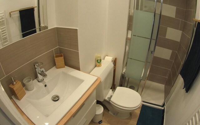 The Pied-à-terre - Completely new Studio