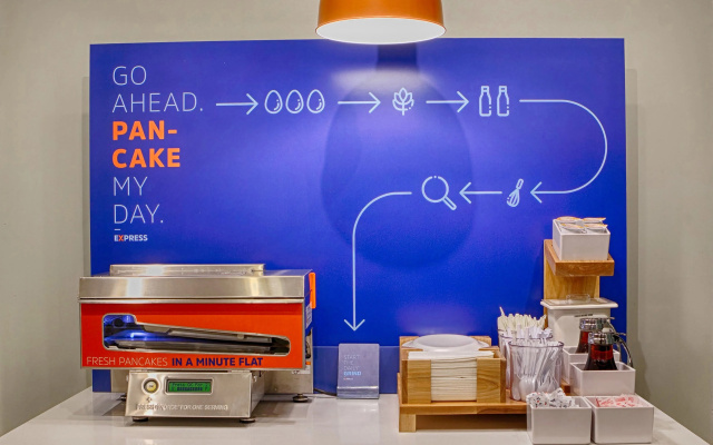 Holiday Inn Express Golden-Kicking Horse by IHG