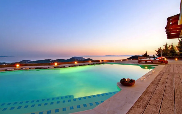 4 Bedroom Villa TakeOff in Anavyssos - BLG 69210
