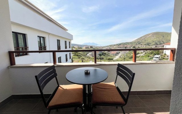 Porta Trakis Hotel