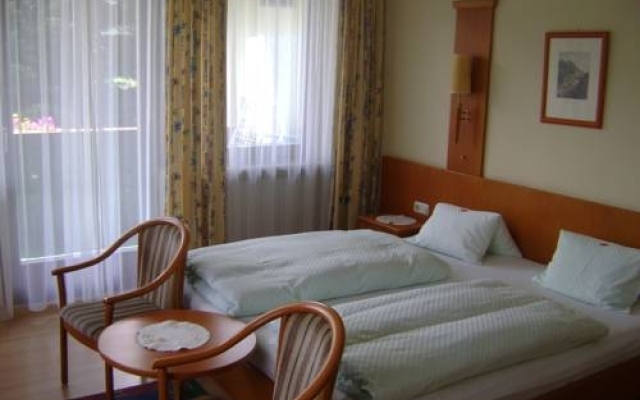 Berghof, Pension