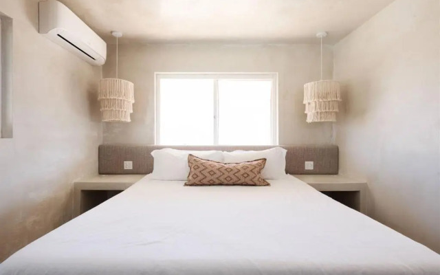 The Sand Castle Inn And Suites