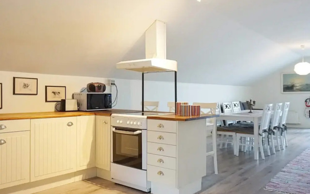 6 Person Holiday Home in Kungshamn-by Traum