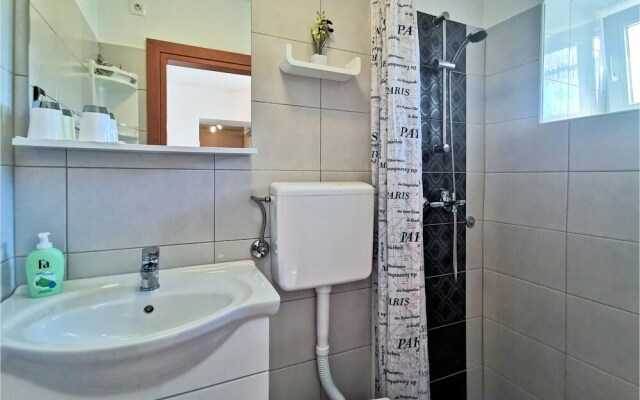 Amazing Apartment in Rubesi With 1 Bedrooms and Wifi