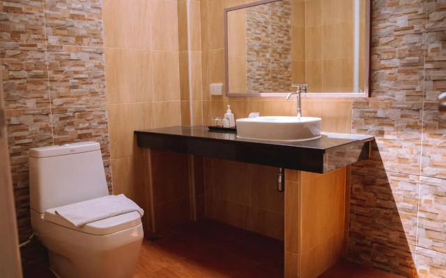 Chaolao Tosang Beach Hotel