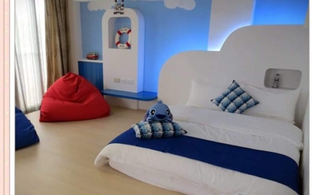 Fifi House