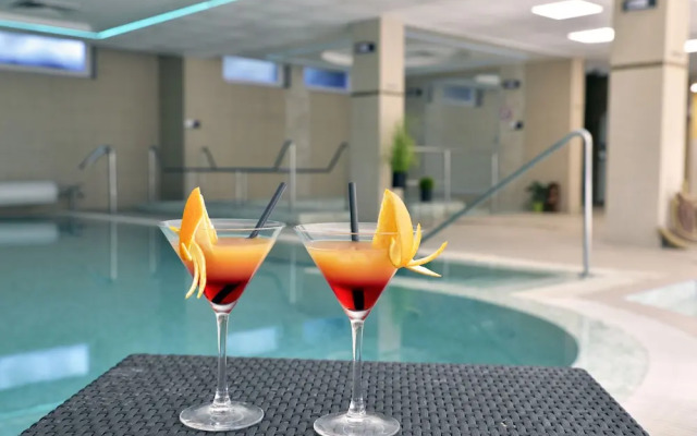 Granada Conference, Wellness and Sport Hotel