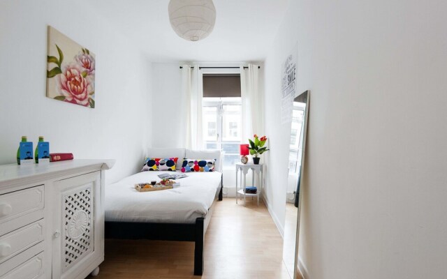 The Golborne Road Apartment - LBG