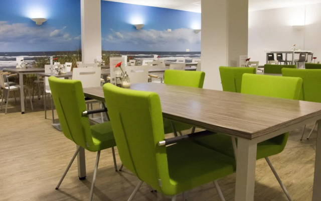 Court Garden Hotel   Ecodesigned