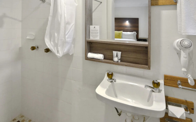 Pleasant Way River Lodge