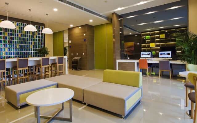 Holiday Inn Express Xi'an High-tech Zone by IHG