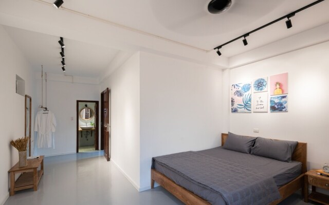 HOME KEY - Home Away From Home