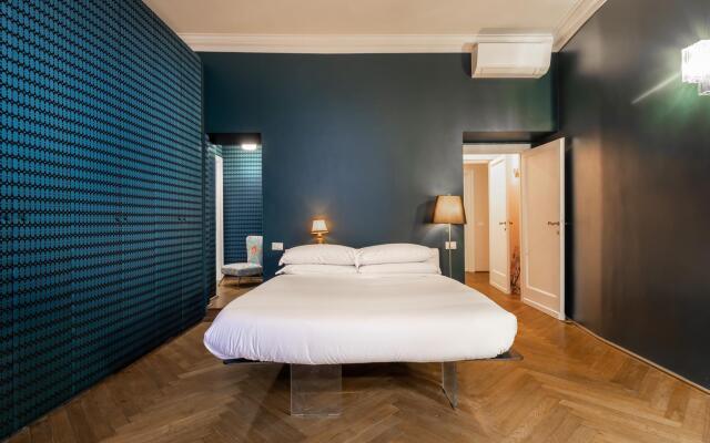 Chic And Style In Historical Via Giulia