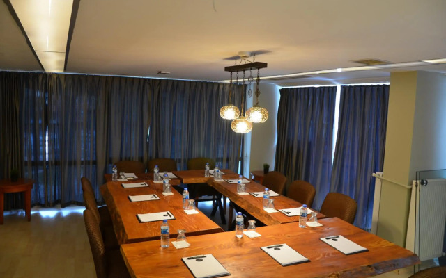 Grand Park Hotel Corlu