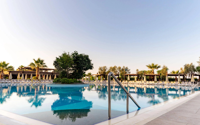 Seamelia Beach Resort Hotel & Spa