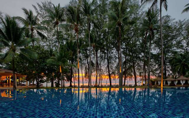 Outrigger Khao Lak Beach Resort