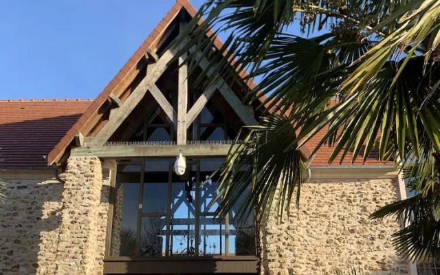 Les Lodges - Parrot World