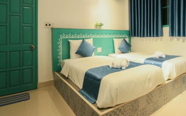 OYO 469 Ly's Villa Hoi An
