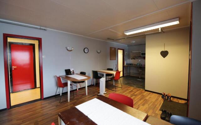 Lyngenfjord, Frøyas hus