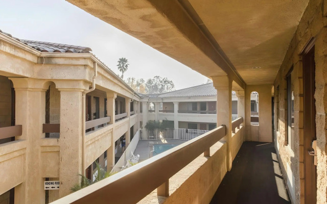 Premier Inns Thousand Oaks