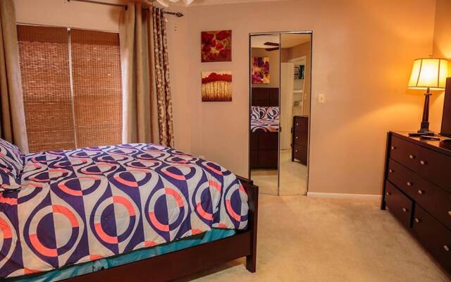 Clean Hole IN ONE Golf Condo