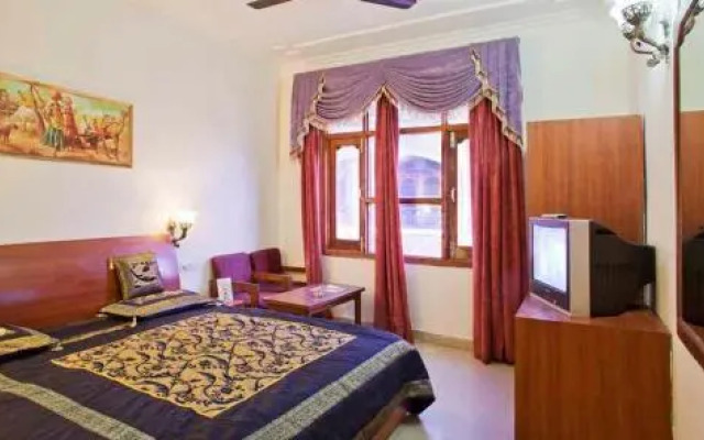 Hotel Kapoor Palace