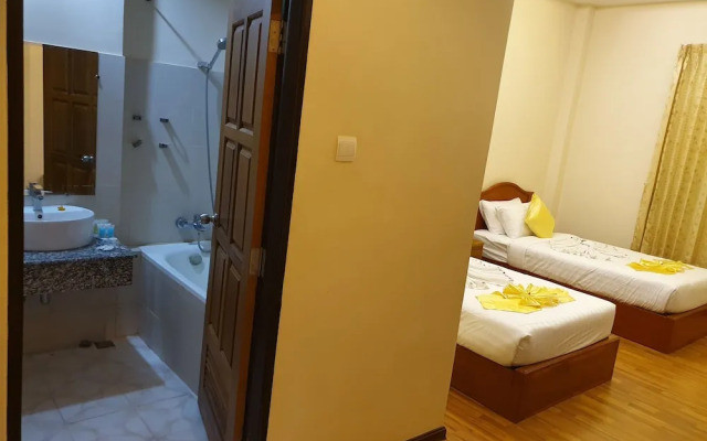 Law Ka Thit Sar Hotel - Hostel