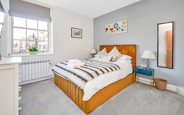 Apartment in Ripon Market Place Charm