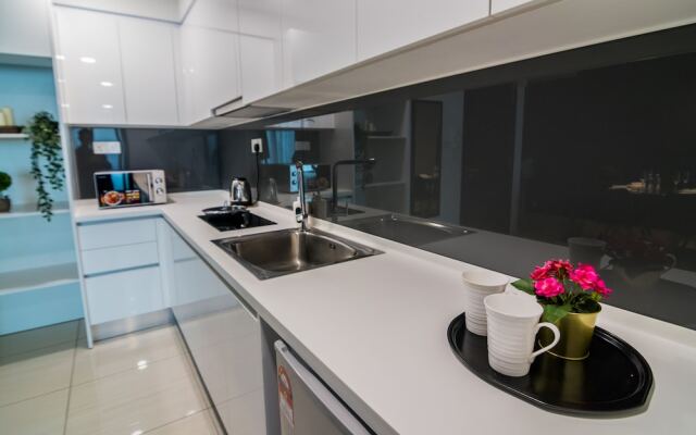 Almas Suites by Subhome