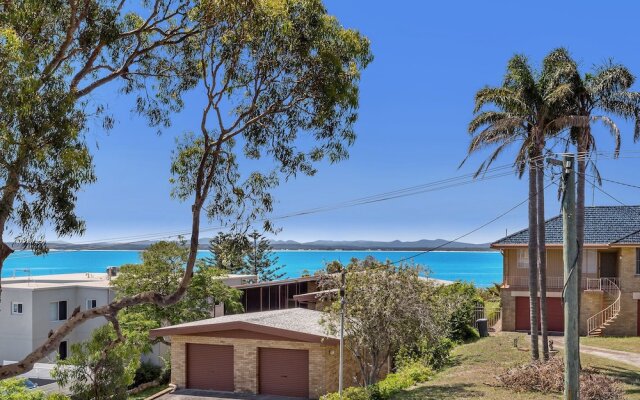 Ronald Avenue, Unit 2/36