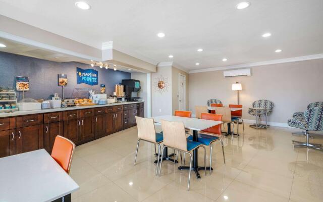 Clarion Pointe Fresno near Yosemite
