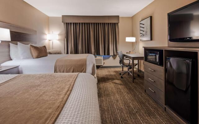 Best Western Plus Executive Inn