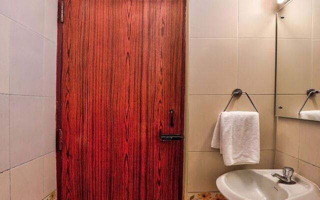 OYO Flagship 30746 Hotel Sakthi Park