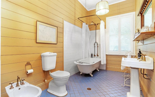 MILHOUSE Berry 4pm Check Out Sundays except Peak season