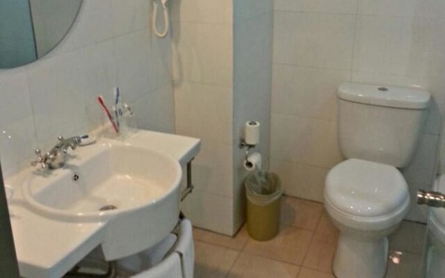 Hanting Inn Daqing Ren Square