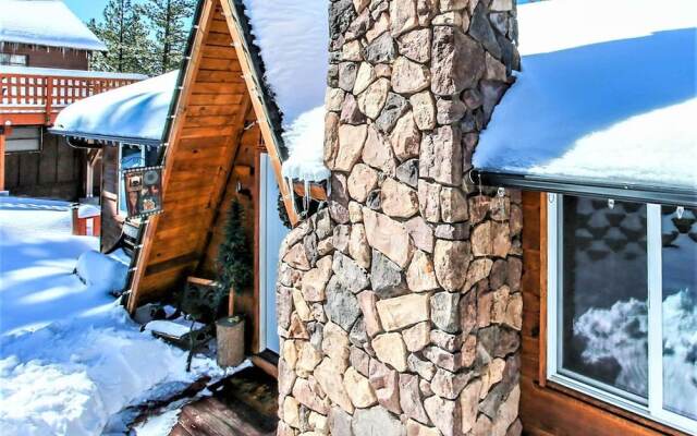 Fawnskin Pines-1844 by Big Bear Vacations