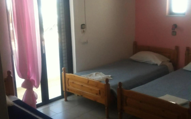 Nitsa Rooms