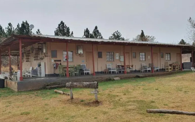 Drakensberg Bush Lodge