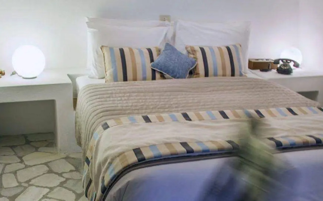 La Maltese Hotel