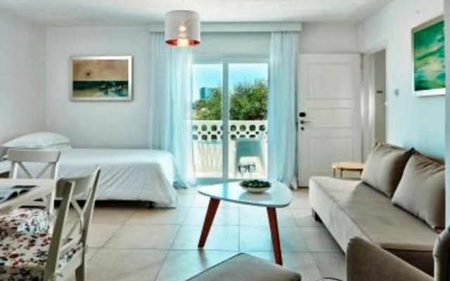 So Apartment Club Resort