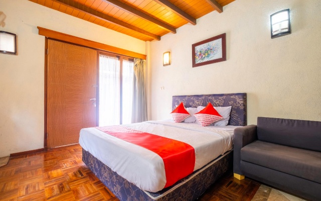 OYO 2640 Rumah Kayu Cottage Syariah – Guest Rooms – Parompong