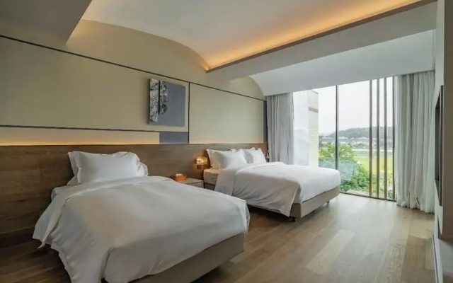 GuanLu Art hotel