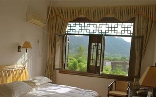 Wuyuan Rainbow Bridge Resort