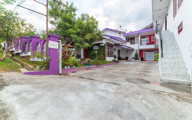 RedDoorz Syariah near Balai Kota Batu